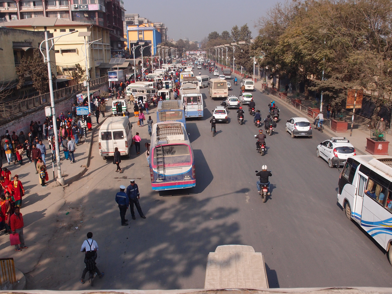 2018-01-18 14 Uhr - Putali Sadak, Bhaktapur Sadak, Khulla Murch Park (Foto, Video) 